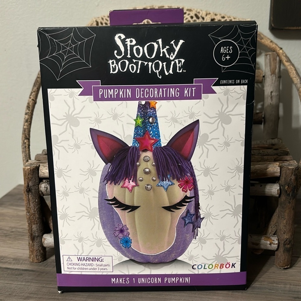 NIB SPOOKY BOOTIQUE UNICORN WITH GEMS PUMPKIN DECORATING CRAFT KIT